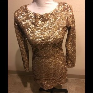Dress for Woman Size: 6 Color: Gold